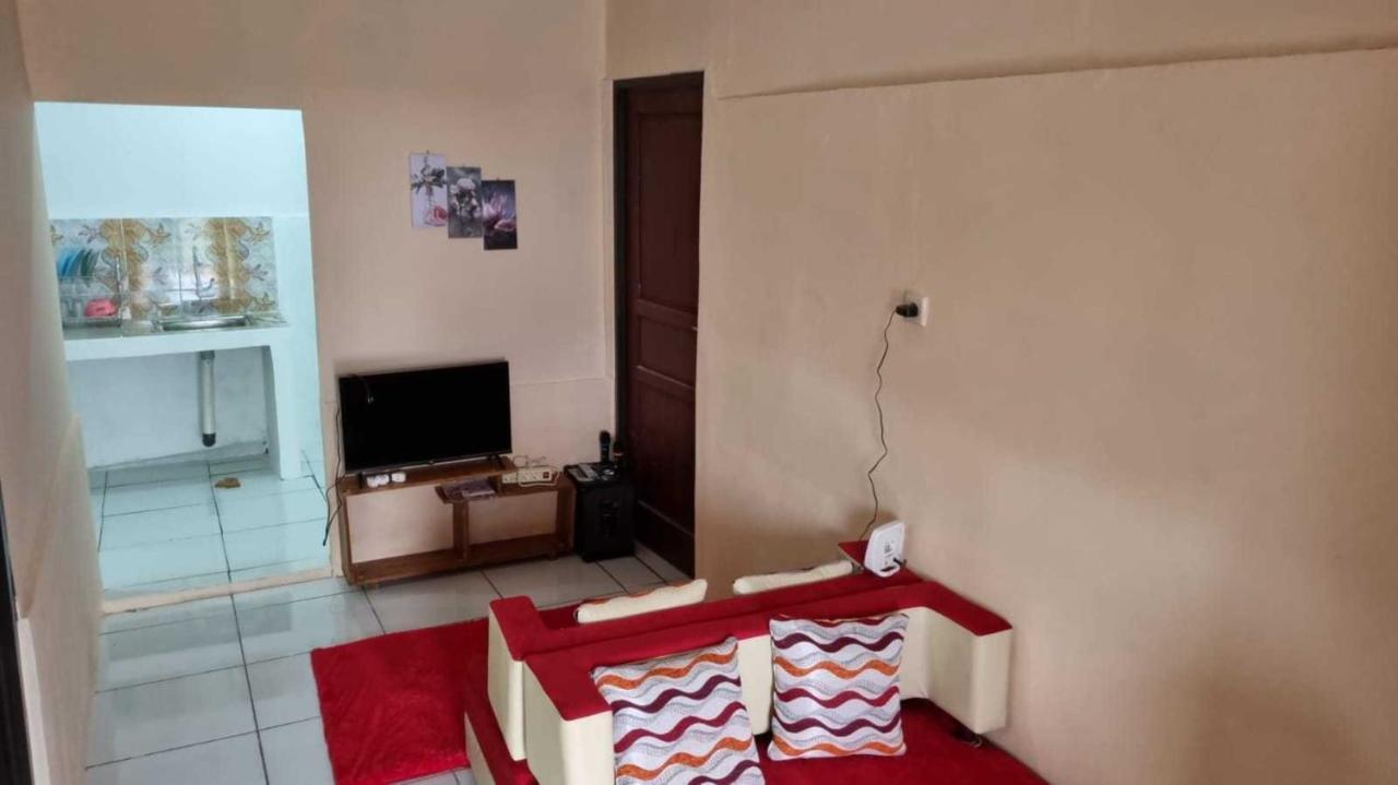 Express O 91843 Bbs Villa Ciater Bandung Bagian luar foto
